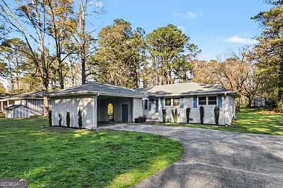 390 Dot Drive, Atlanta, GA 30349 - Photo 2