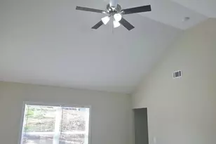 45 Charlotte Dr, Statham, GA 30666 - Photo 10