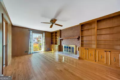 2652 Fontainebleau Drive, Dunwoody, GA 30360 - Photo 12