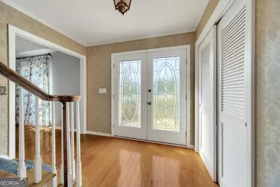 2652 Fontainebleau Drive, Dunwoody, GA 30360 - Photo 4