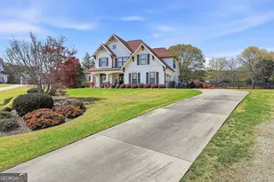 95 Farmbrook Way, Senoia, GA 30276 - Photo 1