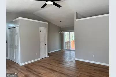 115 E Greenwood Drive, Carrollton, GA 30117 - Photo 4