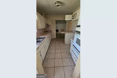 2481 Harvel Drive NW, Atlanta, GA 30318 - Photo 4