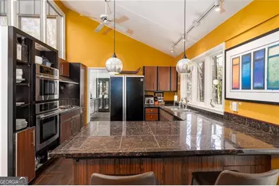 4917 Mountclaire Road, Tucker, GA 30087 - Photo 16