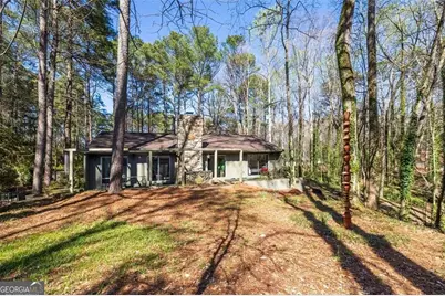 4917 Mountclaire Road, Tucker, GA 30087 - Photo 4