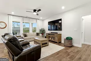 416 Daker Dr, Peachtree City, GA 30269 - Photo 14