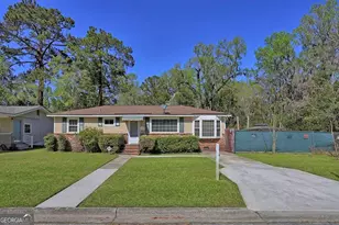 2444 E 39th St, Savannah, GA 31404 - Photo 1