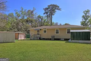 2444 E 39th St, Savannah, GA 31404 - Photo 36