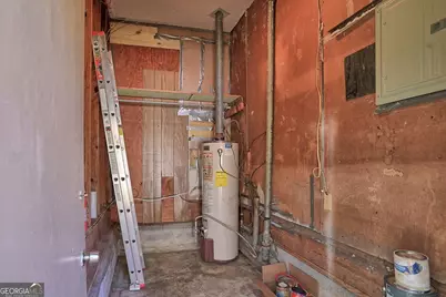 2444 E 39th Street, Savannah, GA 31404 - Photo 32