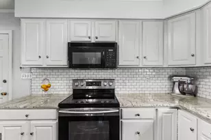 471 Hilderbrand Dr, Atlanta, GA 30328 - Photo 10