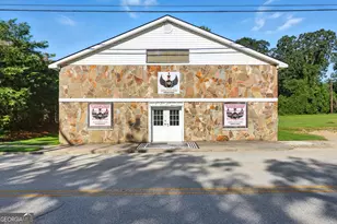 303 N Pond St, Toccoa, GA 30577 - Photo 1