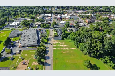 303 N Pond Street, Toccoa, GA 30577 - Photo 4