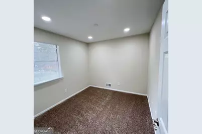 9028 Raven Drive, Jonesboro, GA 30238 - Photo 8