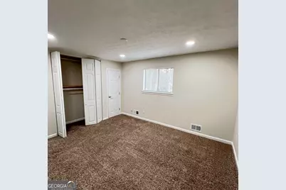 9028 Raven Drive, Jonesboro, GA 30238 - Photo 10