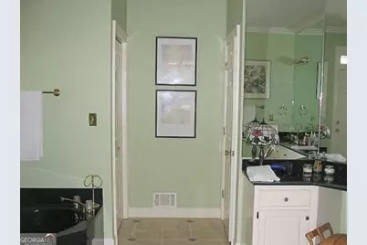 725 Maddox Road, Griffin, GA 30224 - Photo 16