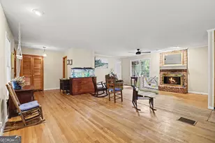 2815 Indian Trail Dr, Tucker, GA 30084 - Photo 4