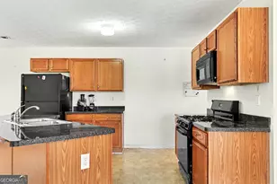 135 Rankin Cir, McDonough, GA 30253 - Photo 10