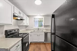 2116 Scarbrough Rd, Stone Mountain, GA 30088 - Photo 6