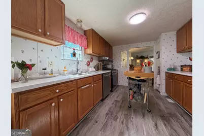 1162 Blacks Creek Drive, Clayton, GA 30525 - Photo 12