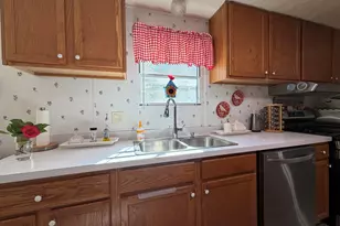 1162 Blacks Creek Dr, Clayton, GA 30525 - Photo 14