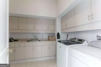 6655 Sweetwater Point, Flowery Branch, GA 30542 - Photo 24