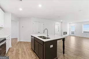 42 Silver Leaf Ln, Dawsonville, GA 30534 - Photo 4