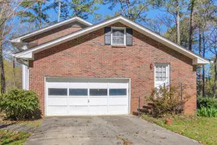 8662 N Shore Dr, Jonesboro, GA 30236 - Photo 4