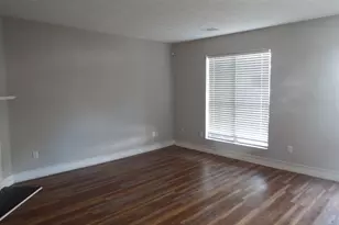5722 Wells Cir, Stone Mountain, GA 30087 - Photo 6
