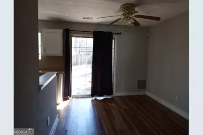 5722 Wells Circle, Stone Mountain, GA 30087 - Photo 12