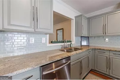 1836 S Garden Court NE, Brookhaven, GA 30319 - Photo 16