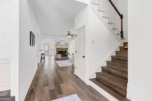 30 Camden Cir, Newnan, GA 30265 - Photo 8