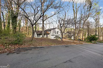 629 Waterview Court, Stone Mountain, GA 30088 - Photo 2