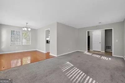 629 Waterview Court, Stone Mountain, GA 30088 - Photo 4