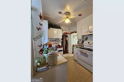 906 E 38th Street, Savannah, GA 31401 - Photo 20