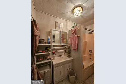 906 E 38th Street, Savannah, GA 31401 - Photo 36