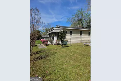 906 E 38th Street, Savannah, GA 31401 - Photo 6