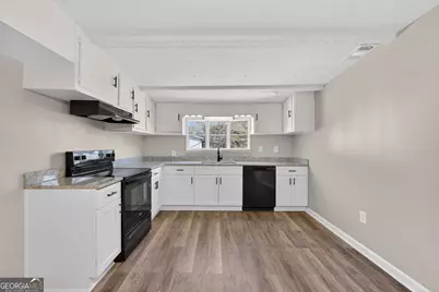 162 Brentwood Lane, Locust Grove, GA 30248 - Photo 2