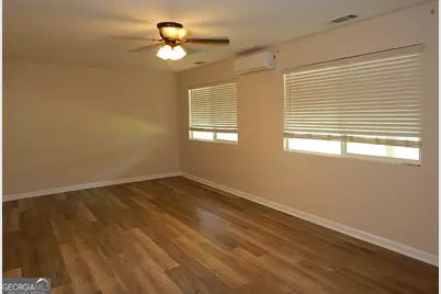 201 Vinson Street, Byron, GA 31008 - Photo 12