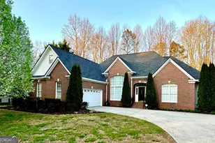 114 Springbrook Dr, Cornelia, GA 30531 - Photo 1