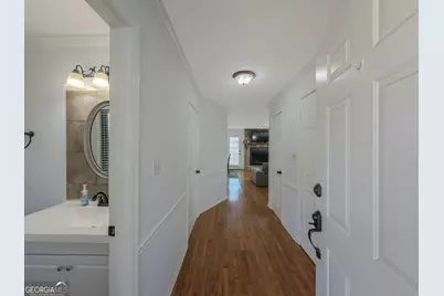 580 Lake Drive, Snellville, GA 30039 - Photo 4