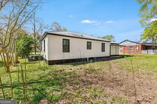 360 N Lewis St, Metter, GA 30439 - Photo 34