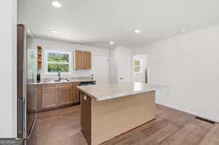 509 Carlton Ave, Union Point, GA 30669 - Photo 10