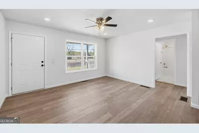 509 Carlton Avenue, Union Point, GA 30669 - Photo 6