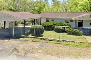 143 Park Ave, Milledgeville, GA 31061 - Photo 1