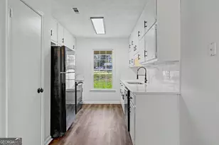 608 S Jeff Davis Dr, Fayetteville, GA 30215 - Photo 8