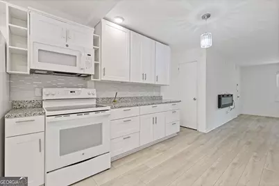 3510 Roswell Road NW #APT C2, Atlanta, GA 30305 - Photo 10