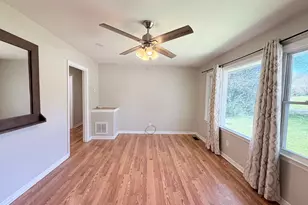 73 Cade St, Hartwell, GA 30643 - Photo 8