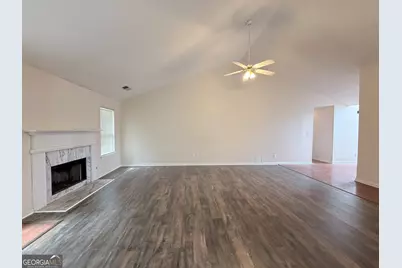 1725 Heatherton Road, Dacula, GA 30019 - Photo 2