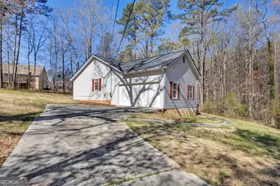 2067 Brandy Woods Drive SE, Conyers, GA 30013 - Photo 2