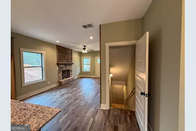 18 Creek Bend Point, Cleveland, GA 30528 - Photo 4